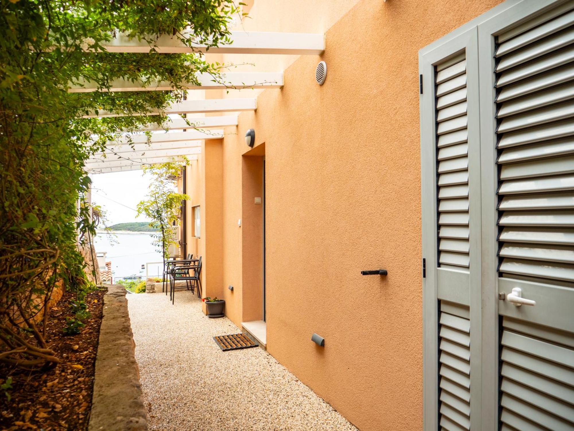 Apartment Jelka- Center Of Хвар Екстериор снимка